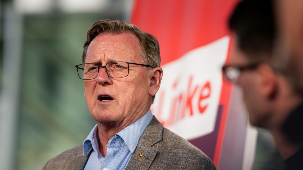 Ramelow will neue Nationalhymne und Flagge