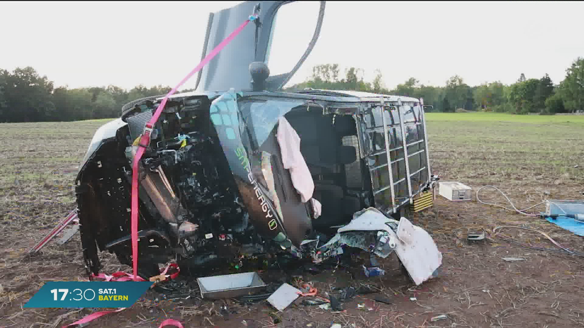 Video: Unfall bei Kemnath: Mutter verstirbt, Tochter überlebt leicht verletzt