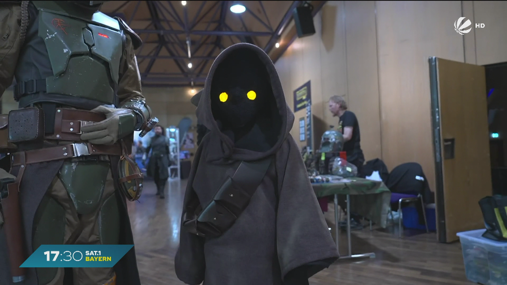 Video: Star Wars Convention in Fürth: Fans feiern Kostüme und galaktische Stimmung