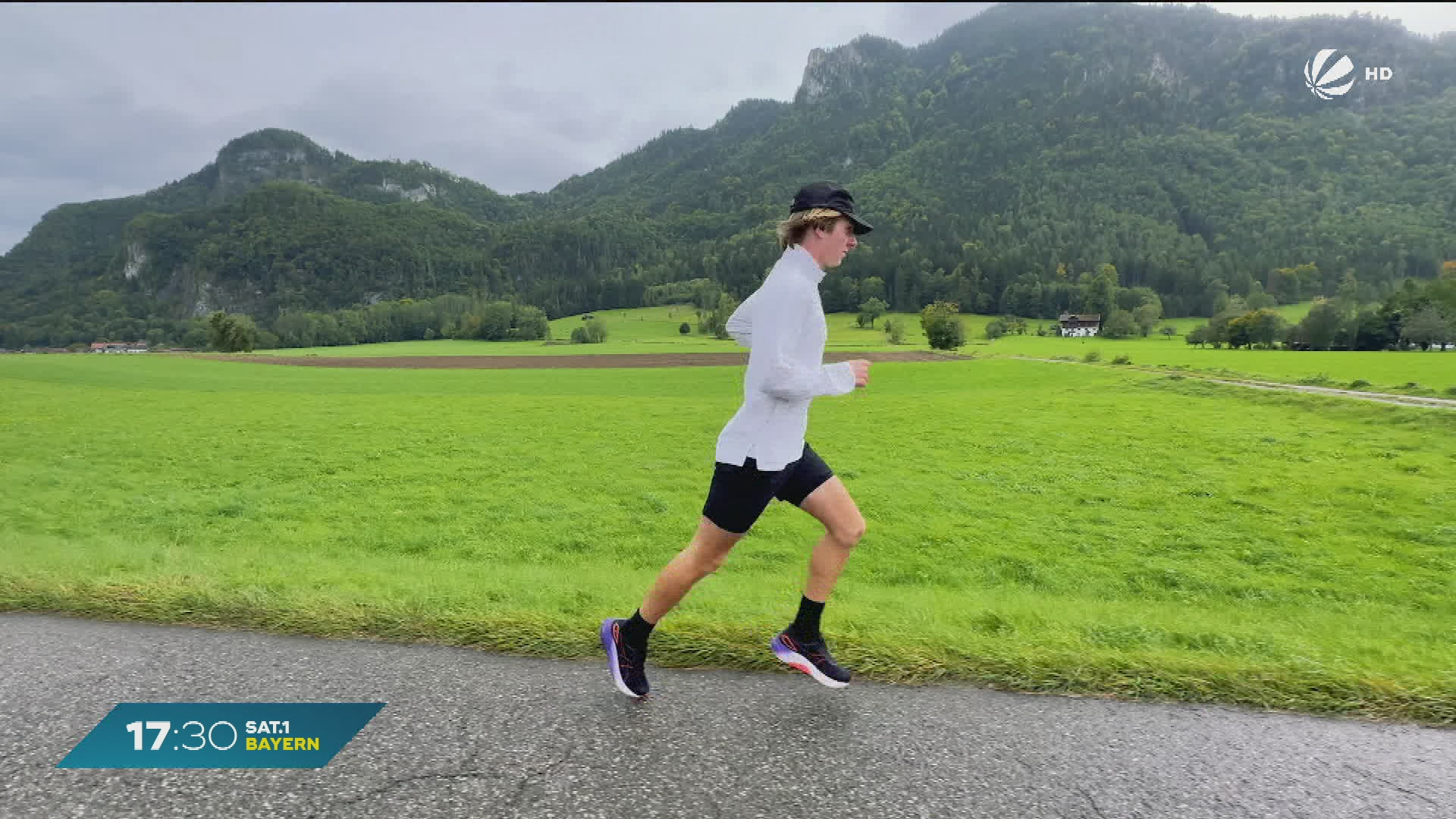 Video: Weltreise ohne Geld: 22-jähriger Flintsbacher erkundet 40 Länder