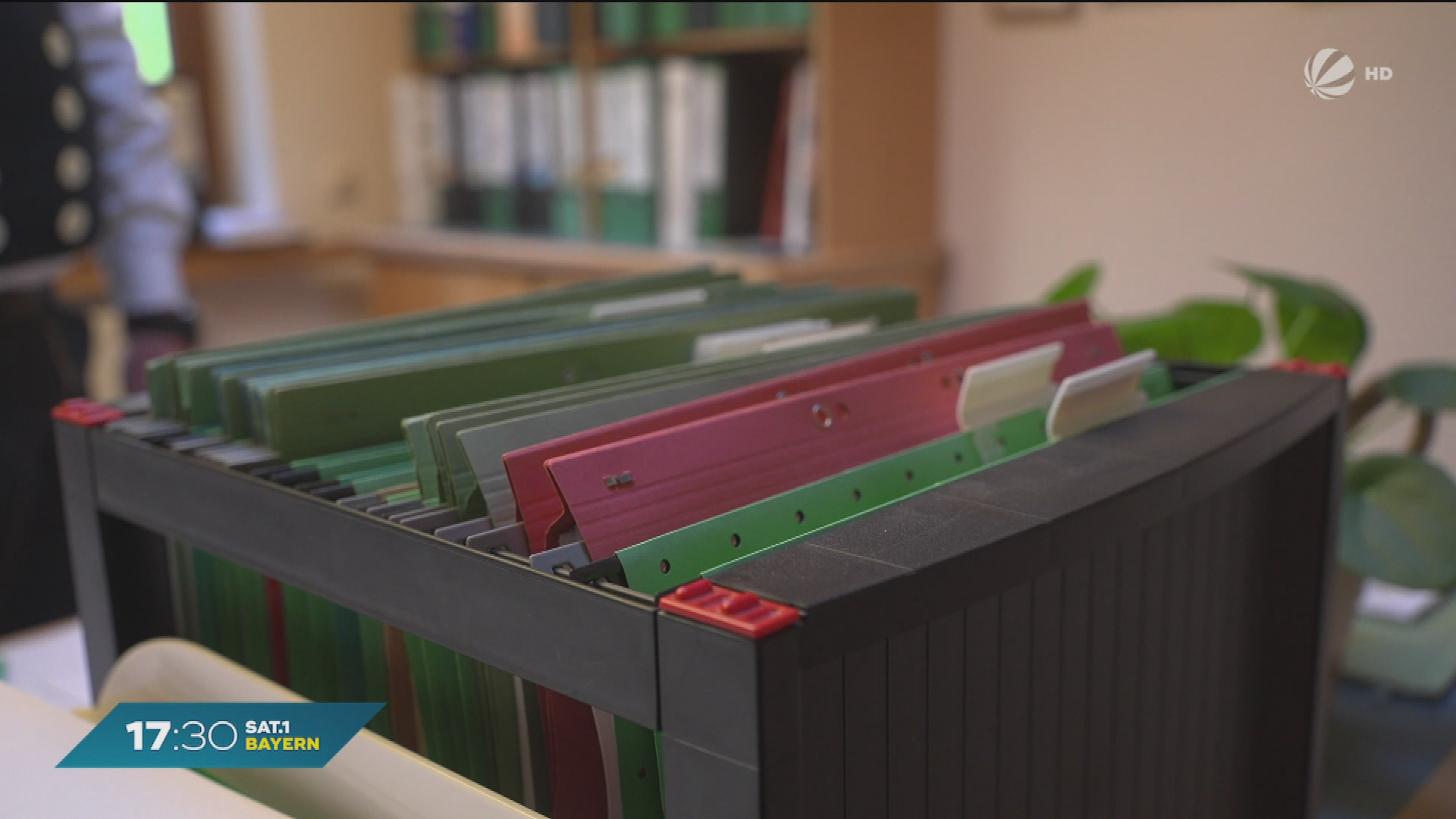 Video: Entbürokratisierung in Bayern: SPD wirft Regierung Abbau von Demokratie vor