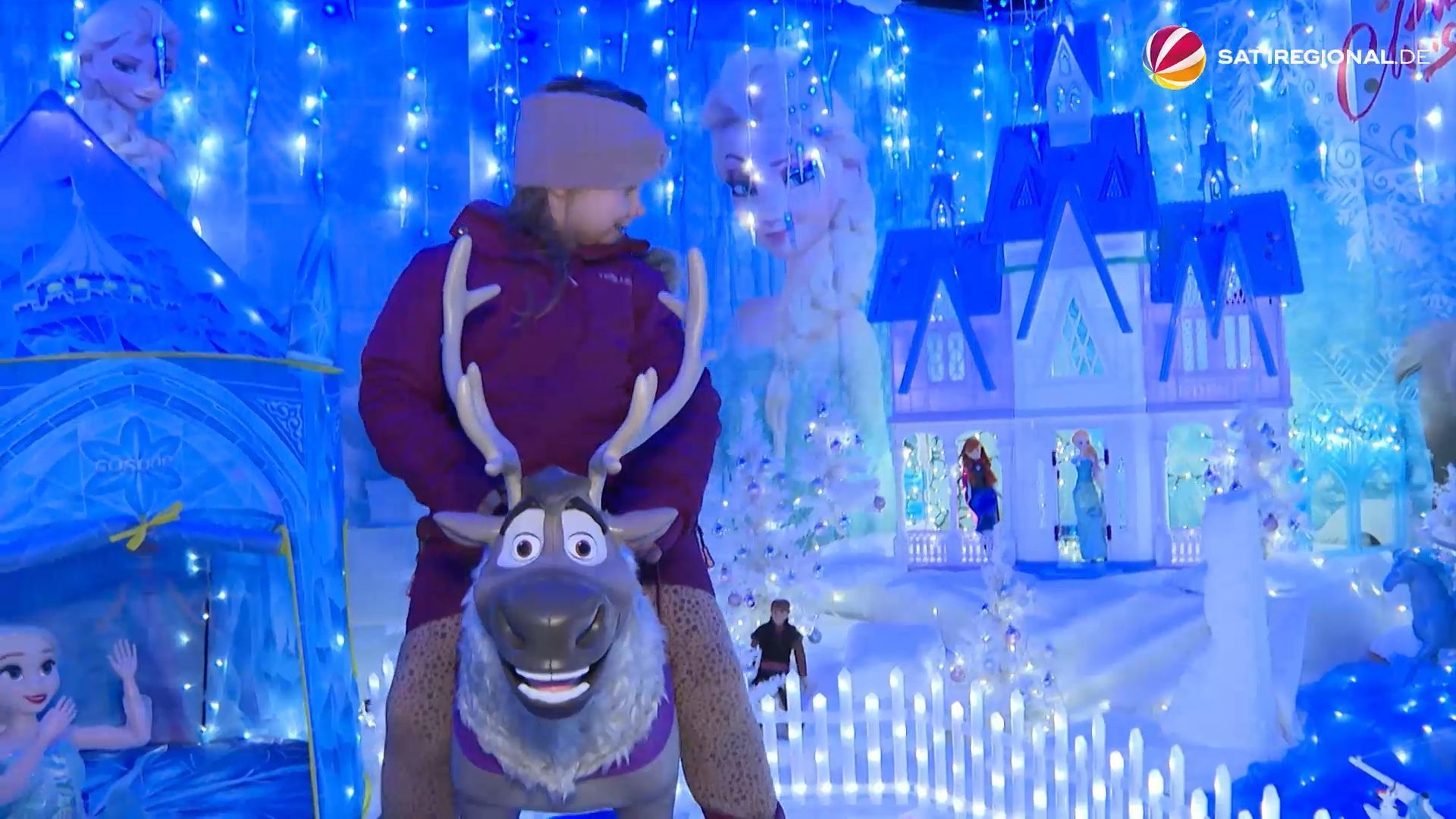 Christmas Wonderland in Eckernförde: Family Welcomes Visitors in Their Garden