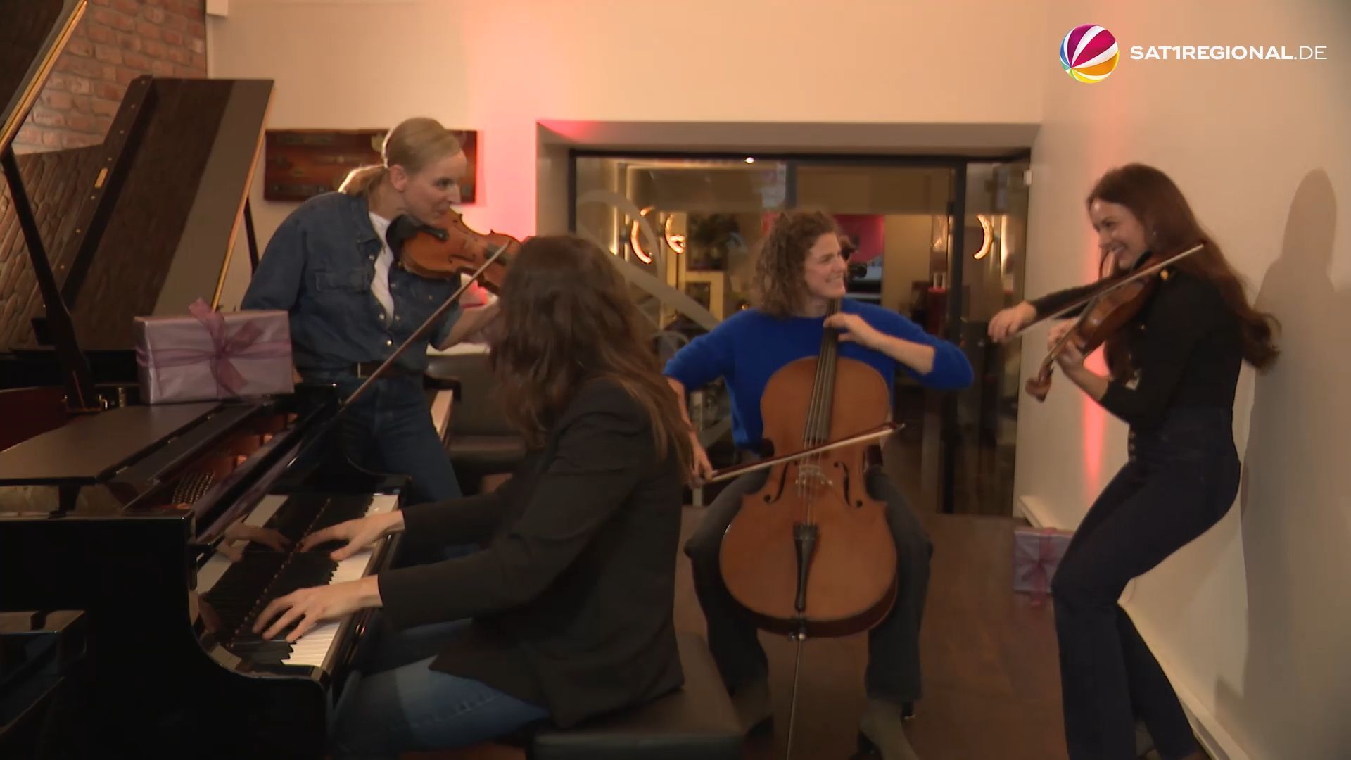 Video: Salut Salon: Virtuose Weihnachten mit dem Hamburger Klassik-Quartett