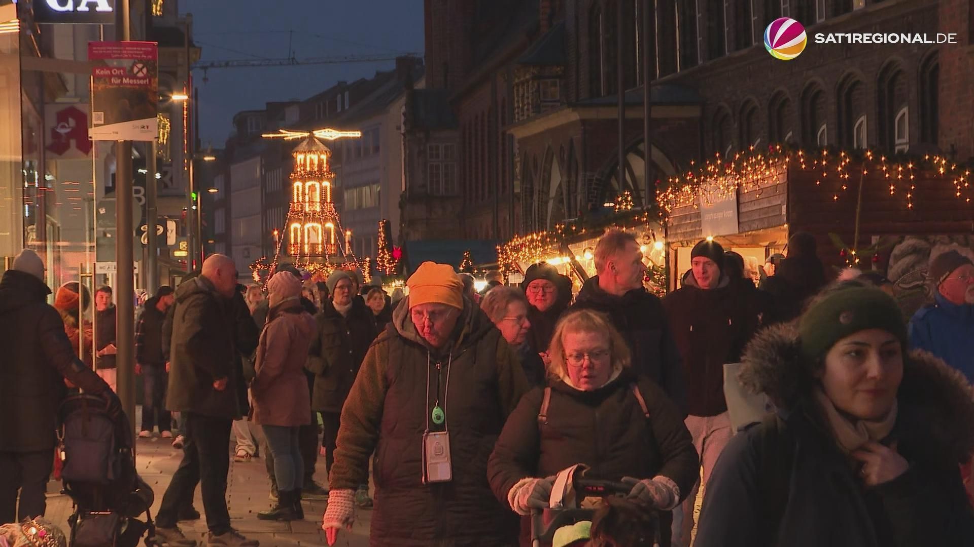 Video: Weihnachtsmärkte in Lübeck: Besucher und Standbetreiber mit positiver Bilanz