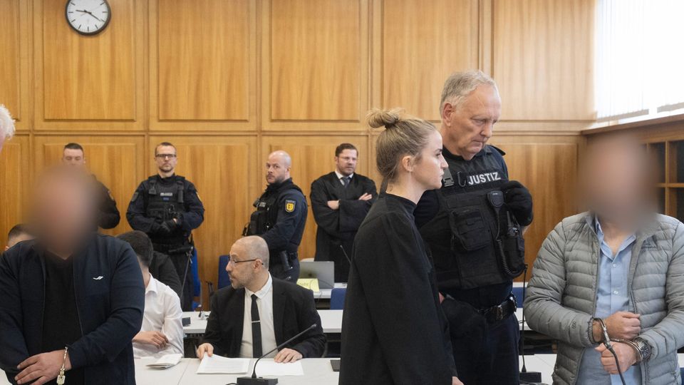 Größter Prozess um Führerscheinbetrug gestartet