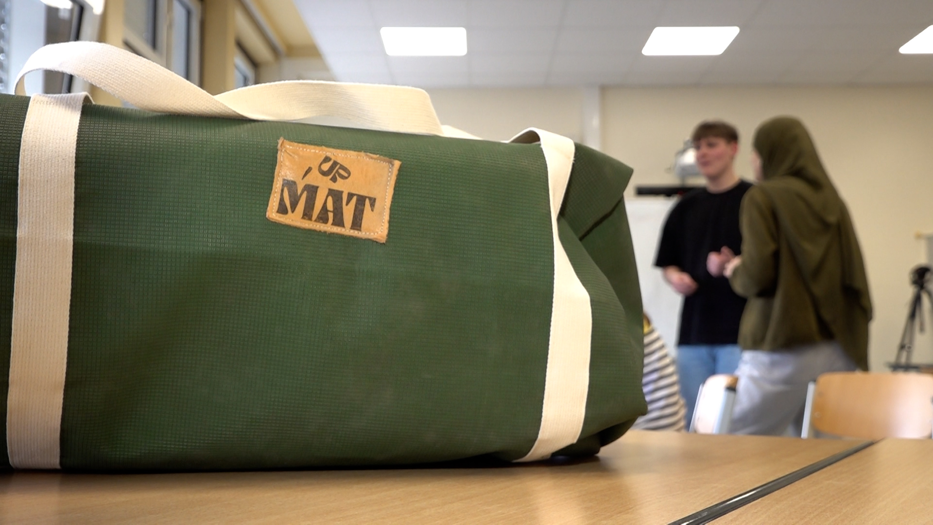 Video: Schülerfirma näht Sporttaschen in Rheine