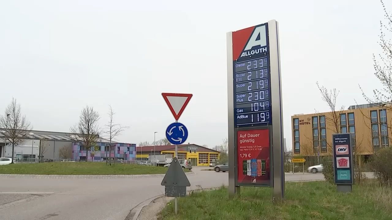 Video: Spritpreise sollen sinken: Regierung plant Entlastung für Verbraucher