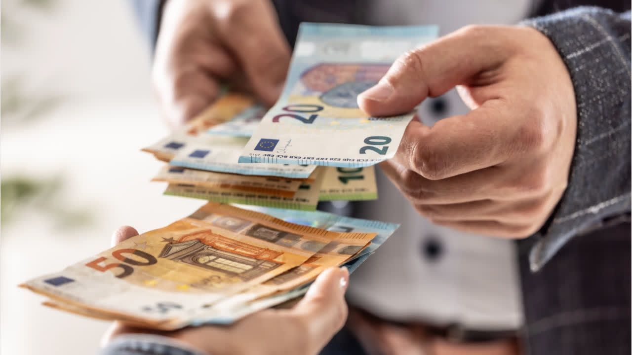 Video: Österreich: Urlaubern droht 700€ Bußgeld-Falle