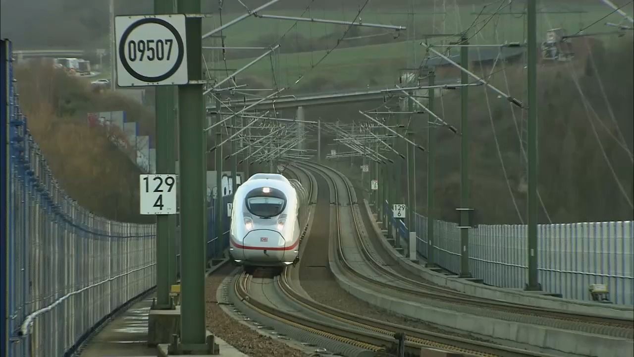 Video: Bahnstrecke Nürnberg-Regensburg: Züge fahren ab Samstag wieder