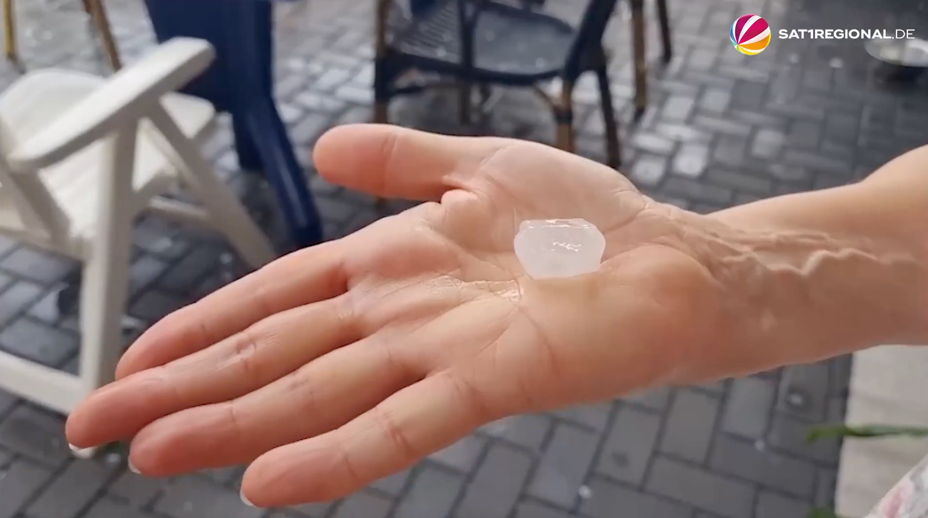 Video: Unwetter in Niedersachsen: Starker Hagelschauer in Göttingen
