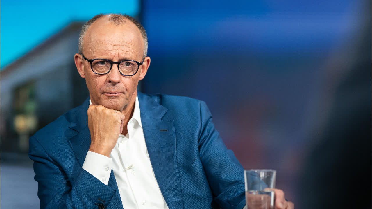 Video: "Geht zu weit": Merz streitet mit Ärztin