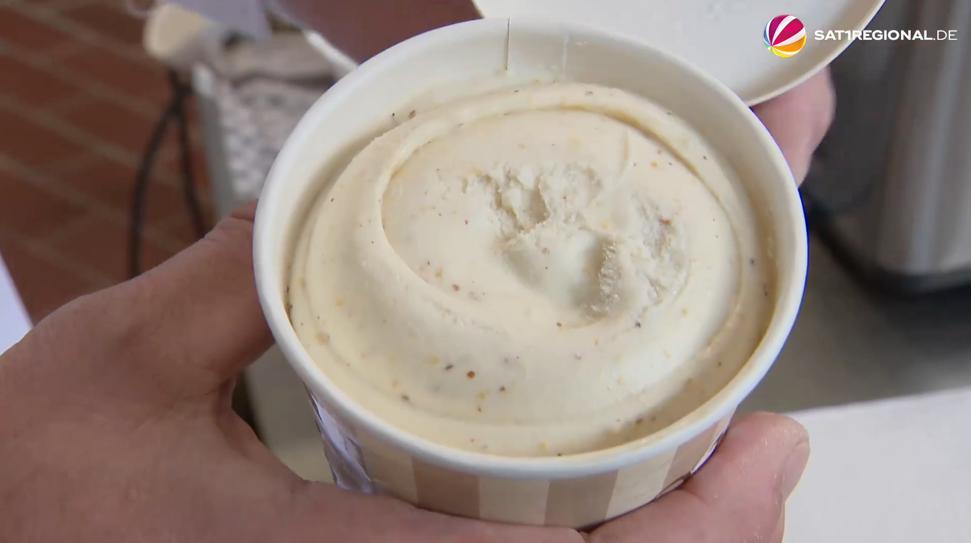 Video: Eis mit Senfgeschmack aus Niedersachsen