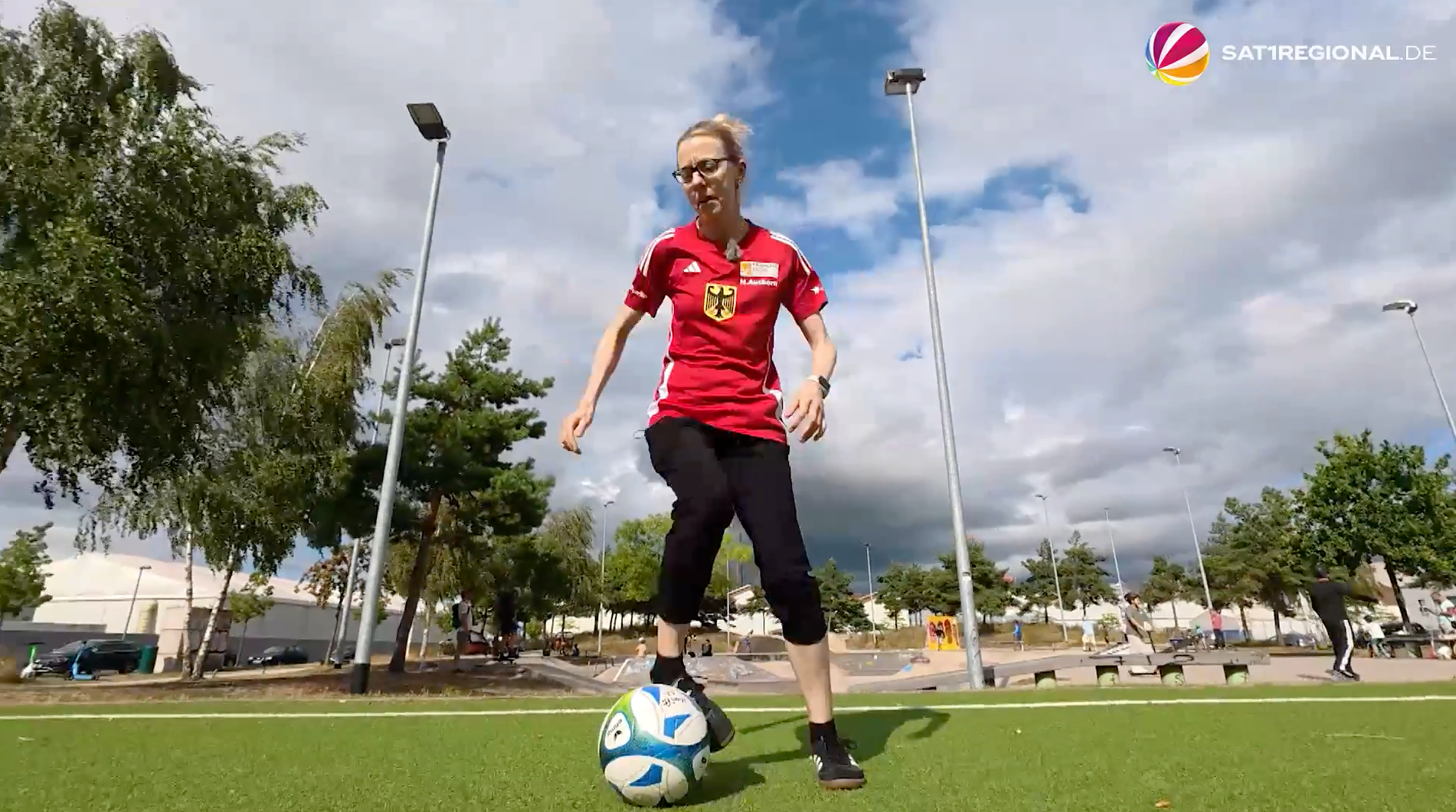 Video: Nach Organspende: Bremerin nimmt an Transplant Football World Cup teil