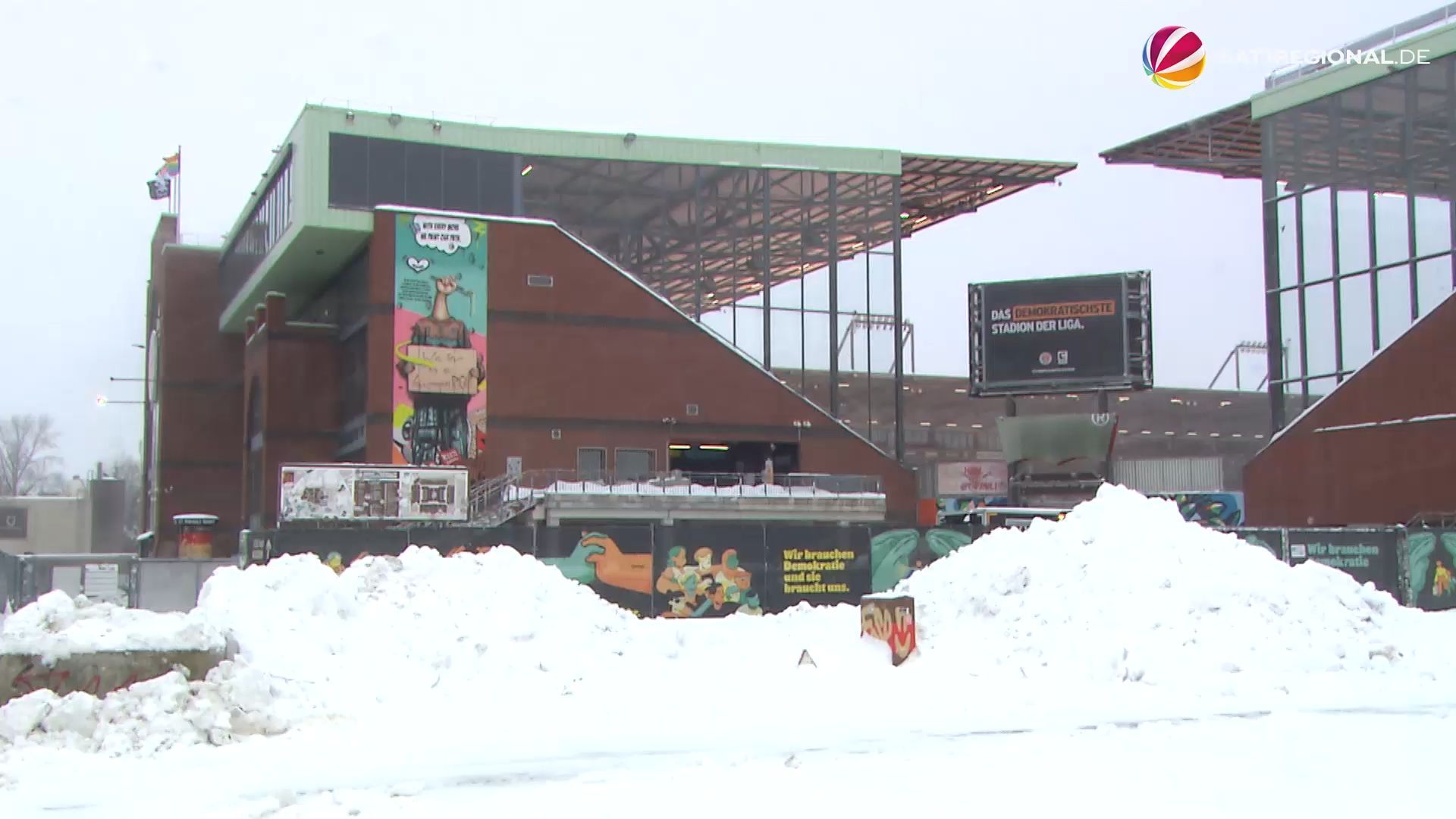 Video: Spiel St. Pauli gegen Leipzig abgesagt – HSV startet beim SC Freiburg in Rückrunde