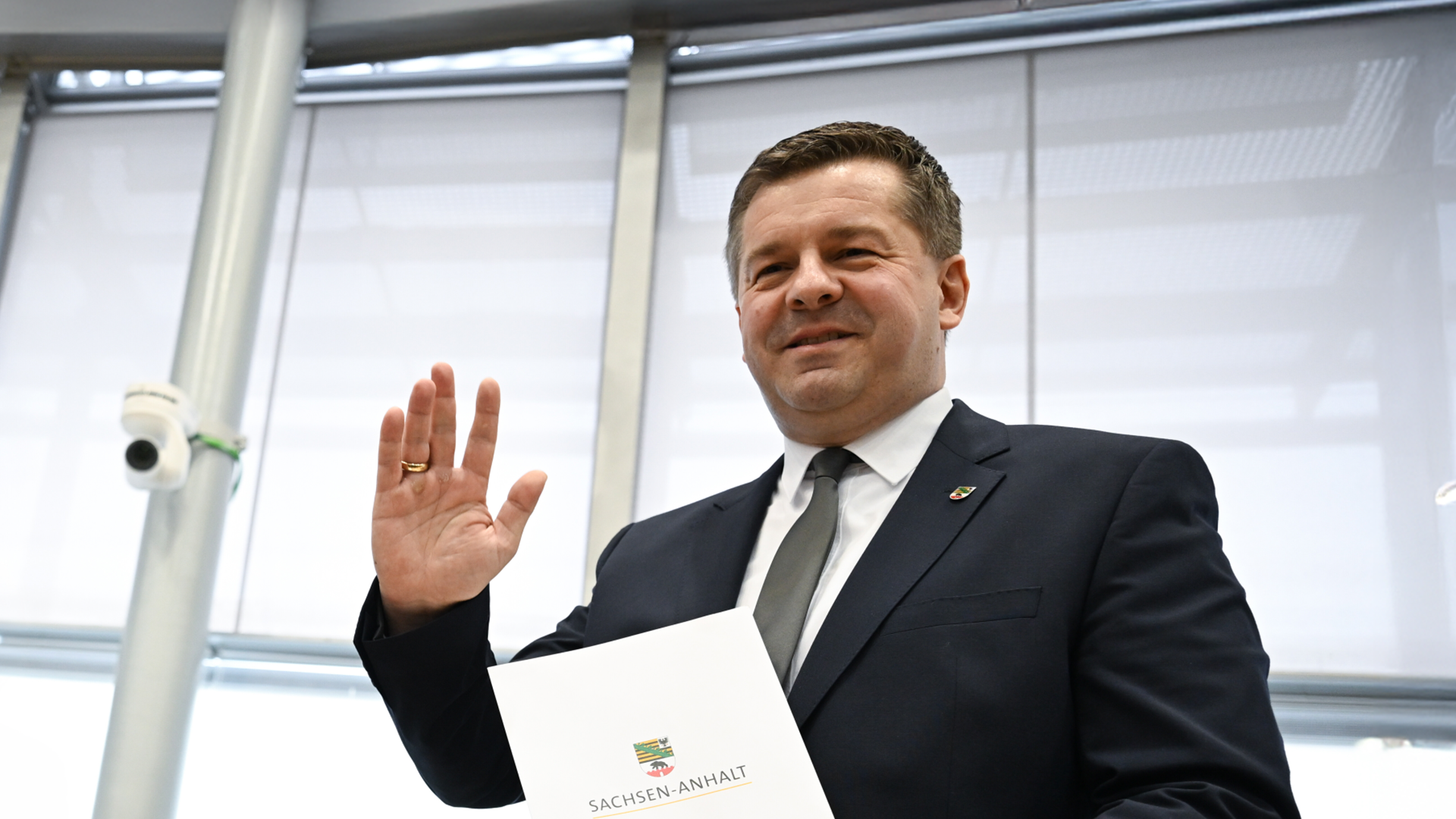 Video: Schulze übernimmt von Haselhof