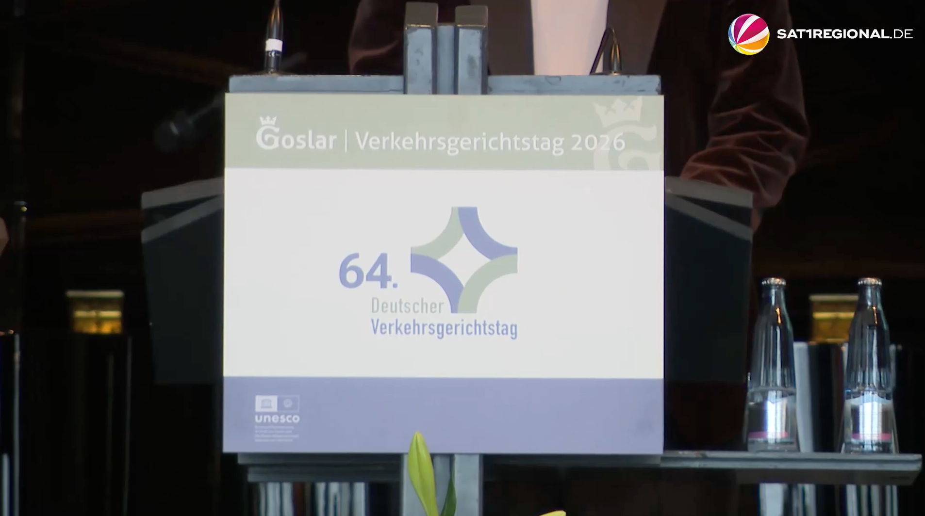 Video: Verkehrsgerichtstag 2026: Experten diskutieren über Schmerzensgeld bei Unfällen