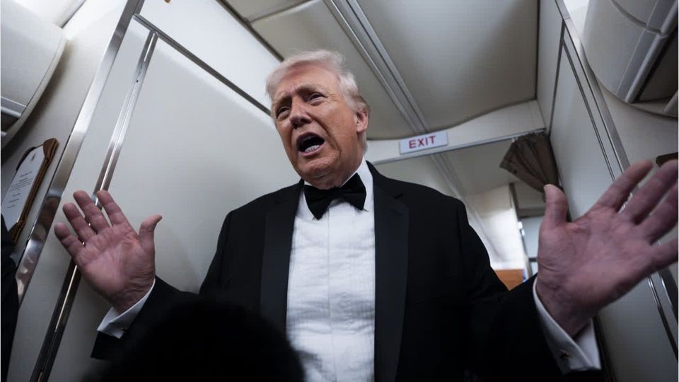 Trump droht Grammy-Moderator nach Epstein-Witz