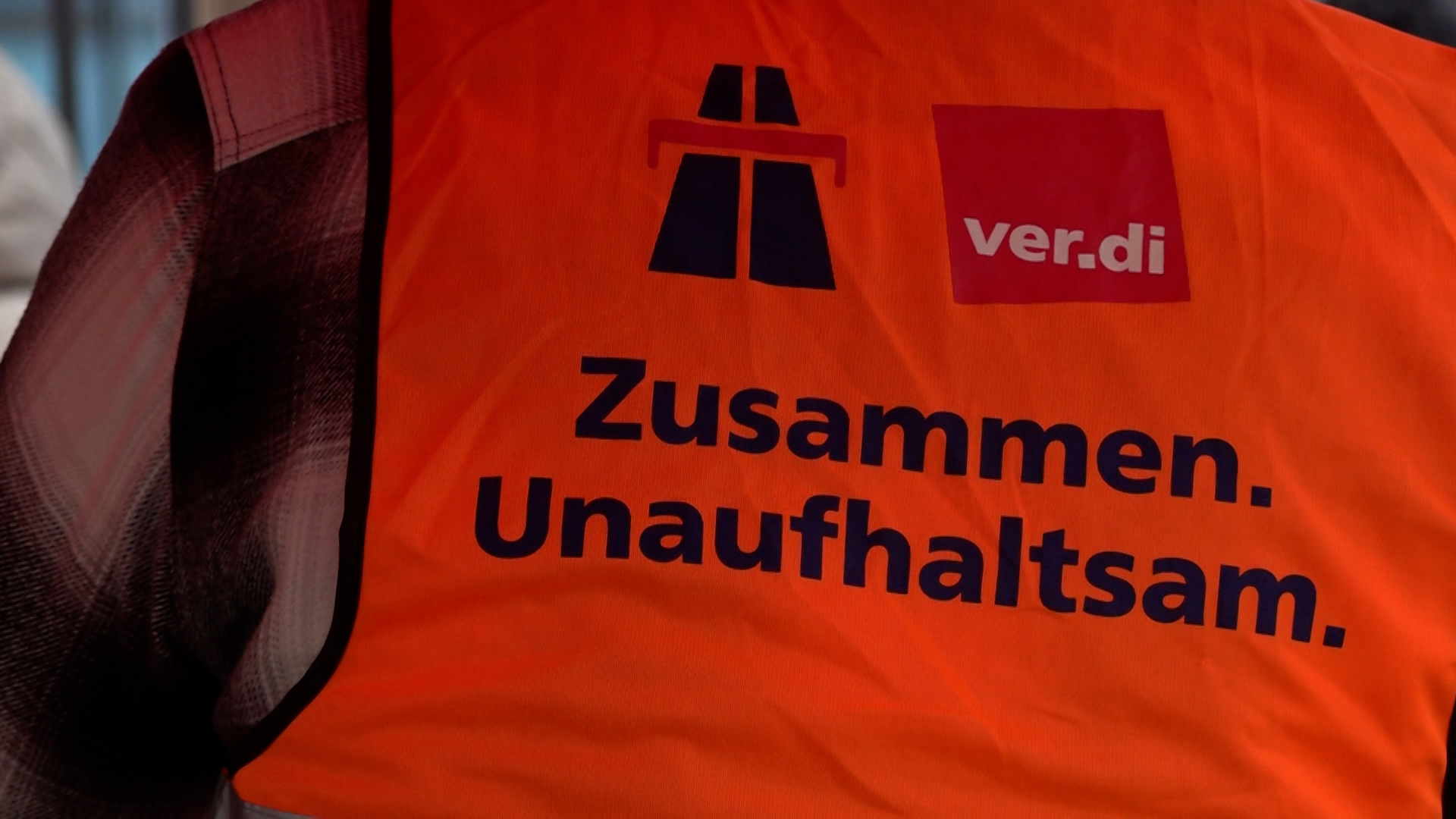 Video: Streik bei Autobahn GmbH in Duisburg