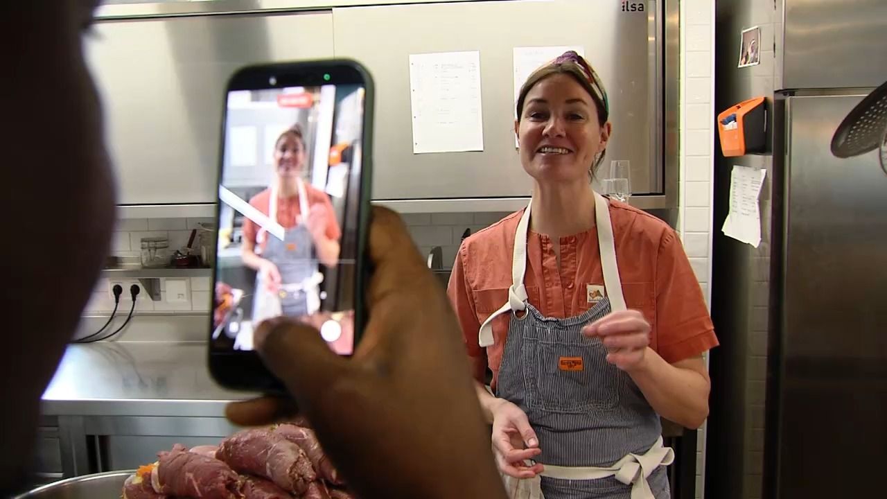 Video: Dialekt-Shaming im Netz: Oberbayerische Köchin bekommt Hasskommentare