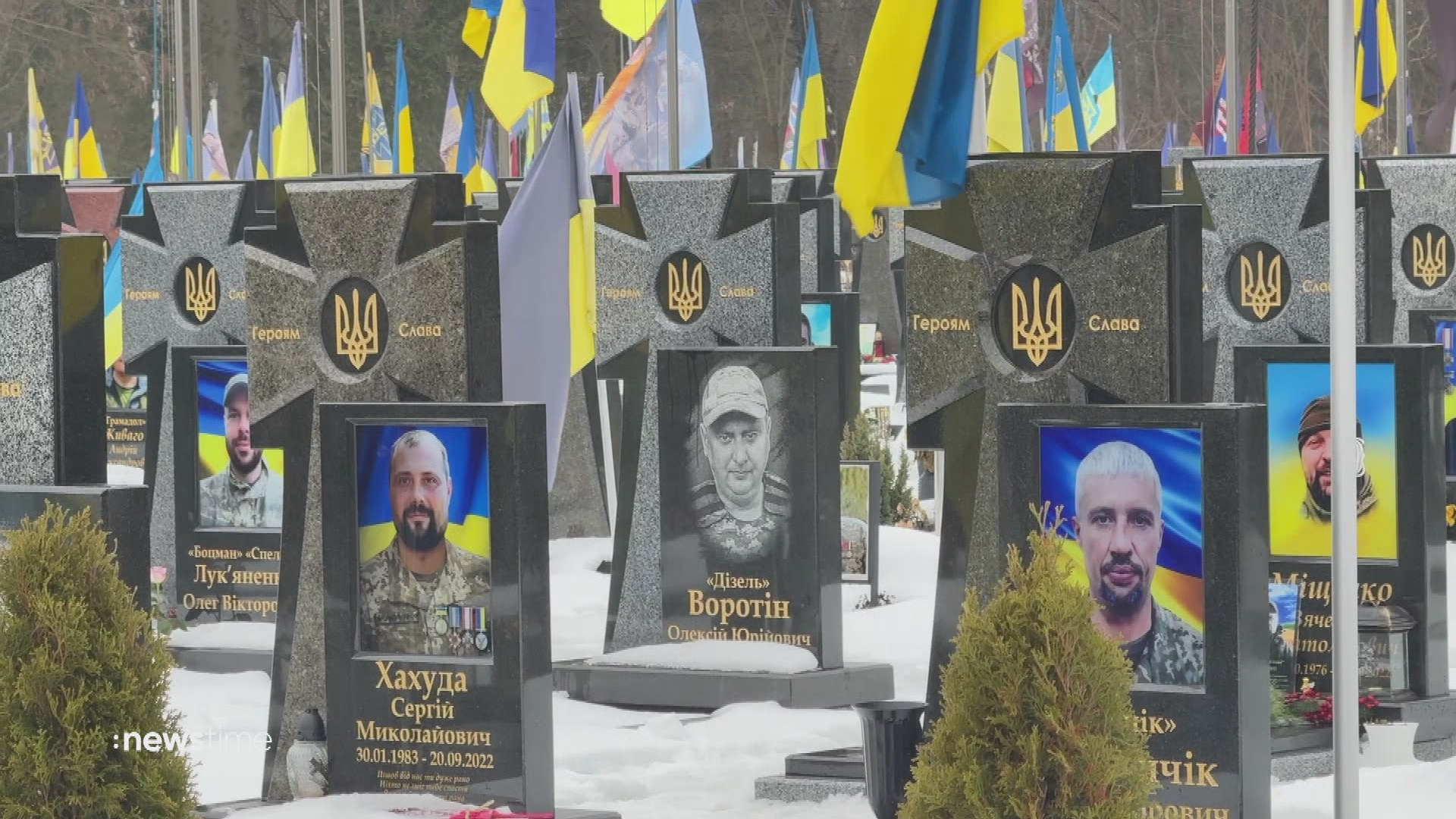 Video: Kiew: Friedhof der Kriegsopfer