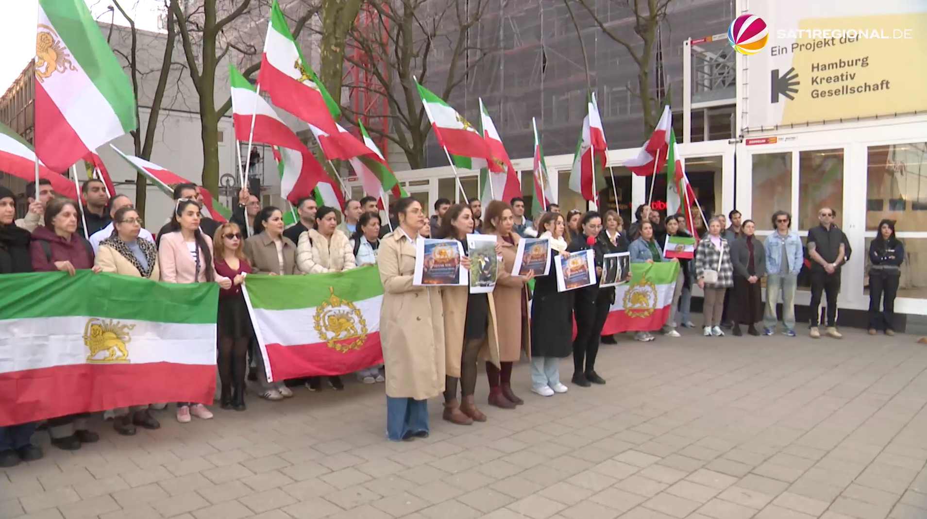 Video: Iranische Community in Hamburg demonstriert für Ende des Mullah-Regimes