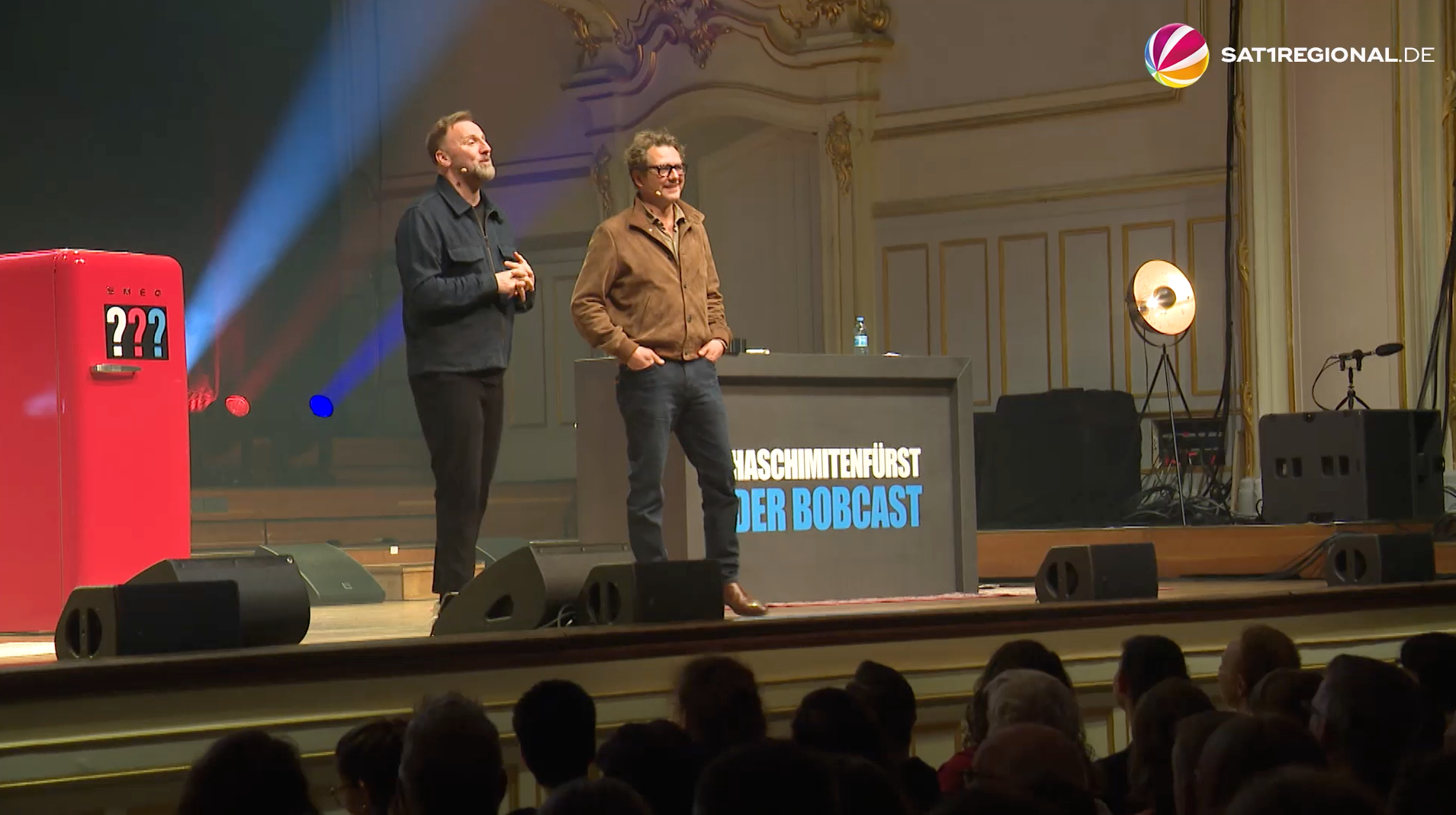 Video: „Die drei ???“-Sprecher begeistern bei Live-Podcast in Hamburg