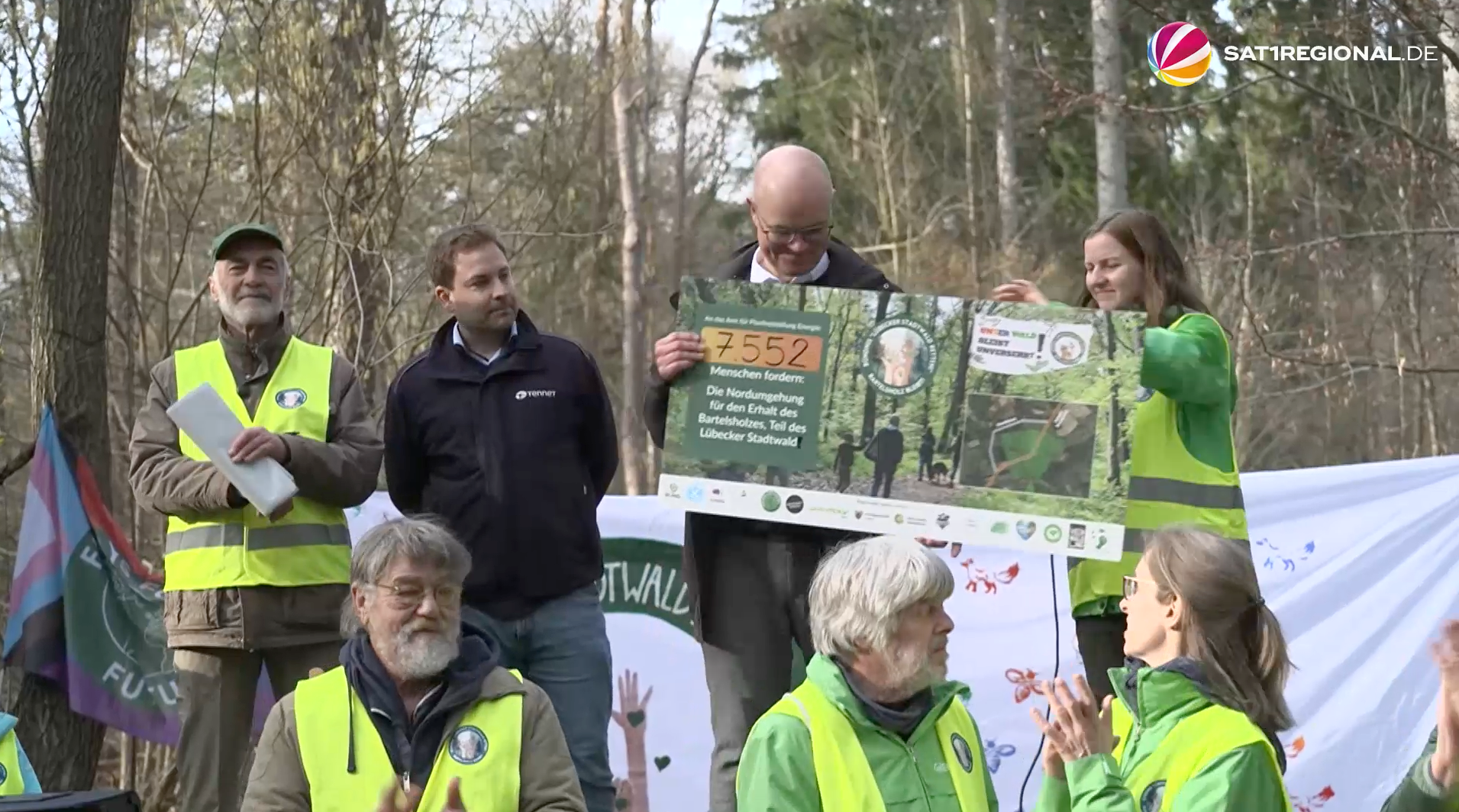 Video: Tennet will zehn Hektar Wald in Lübeck für Stromtrasse roden