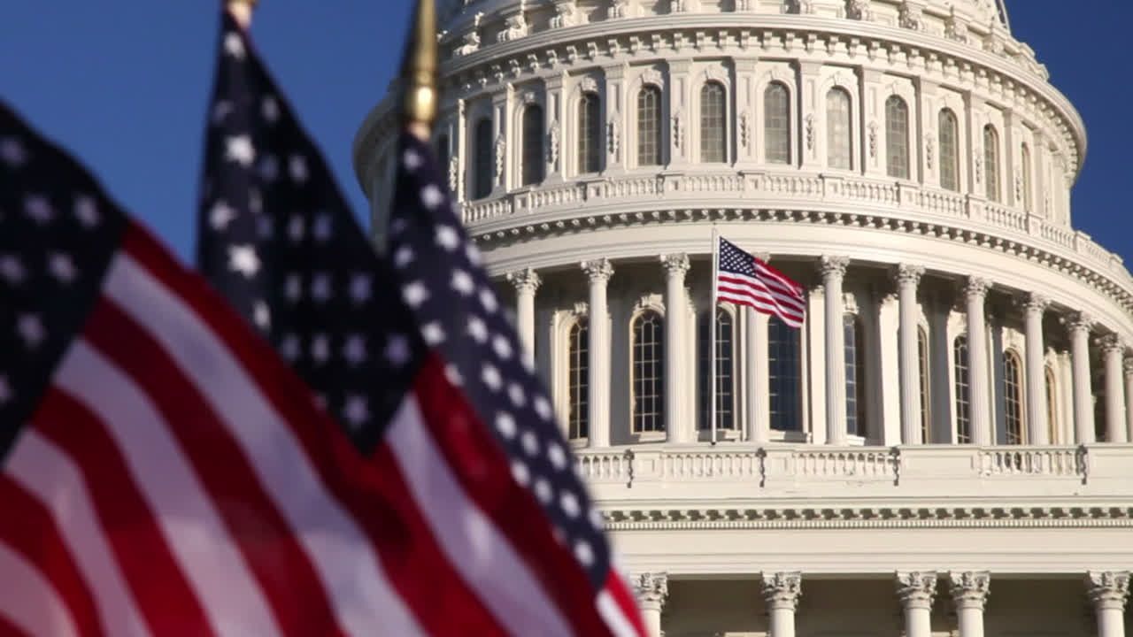 Video: Trump-Wahlkreis geht an Demokraten
