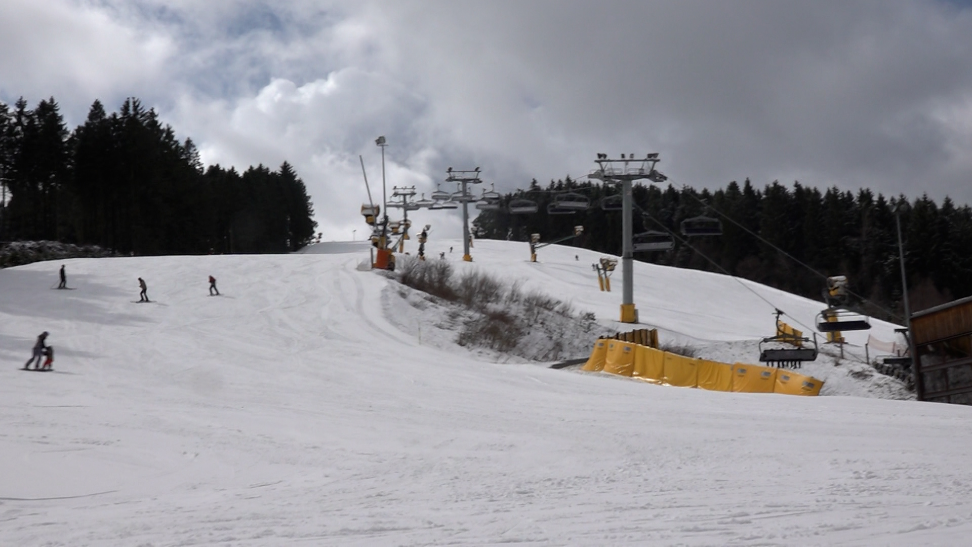 Video: Winter zurück in Winterberg