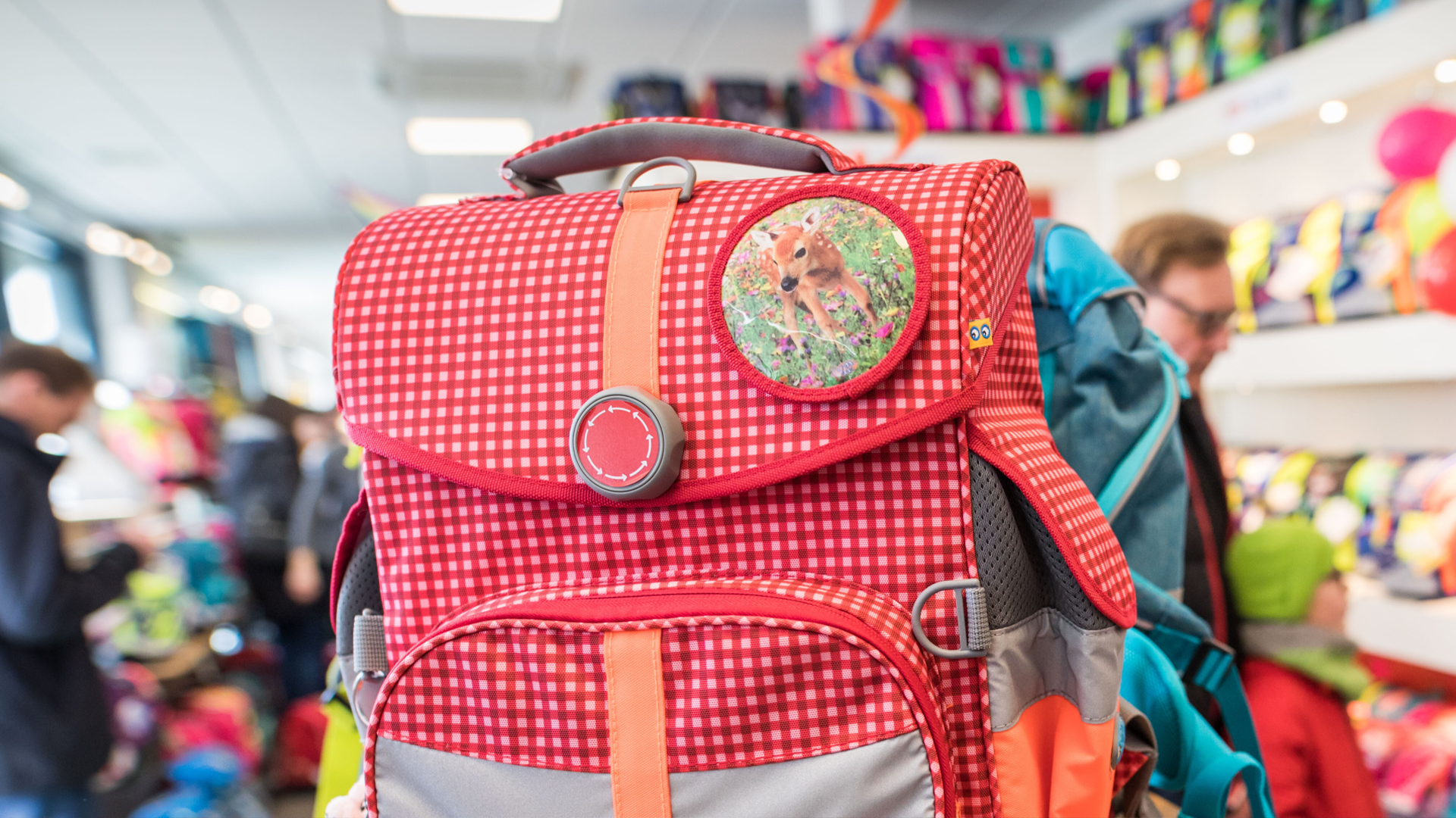 Video: Schulranzen: Darauf sollte man achten