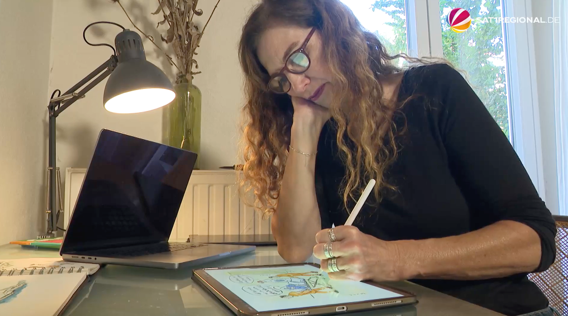 Video: Bremer Cartoonistin Bettina Bexte veröffentlicht Comic