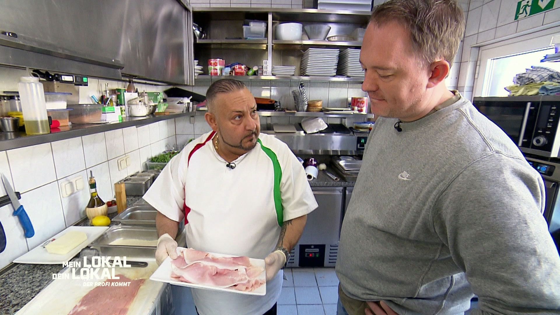 Maurizio shows his Italian Cordon Bleu variation