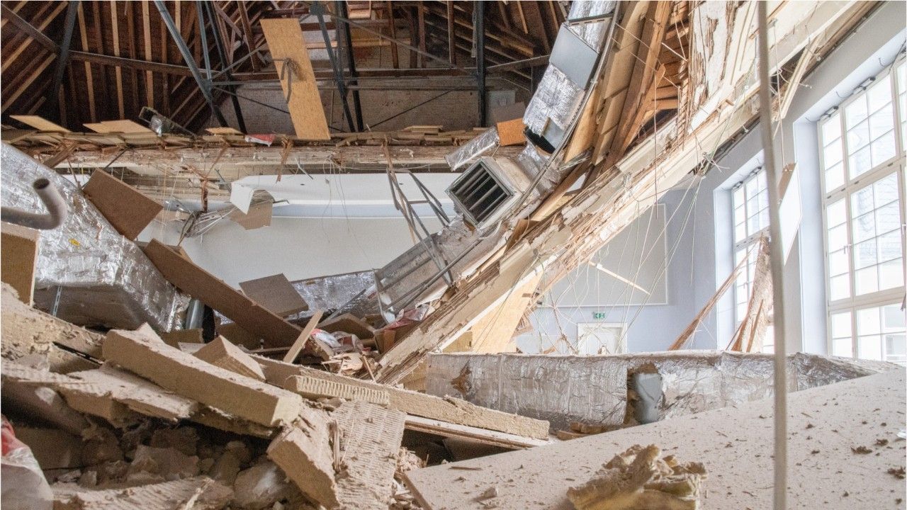 Gebäude gesperrt: Hörsaal-Decke der Marburger Universität eingestürzt