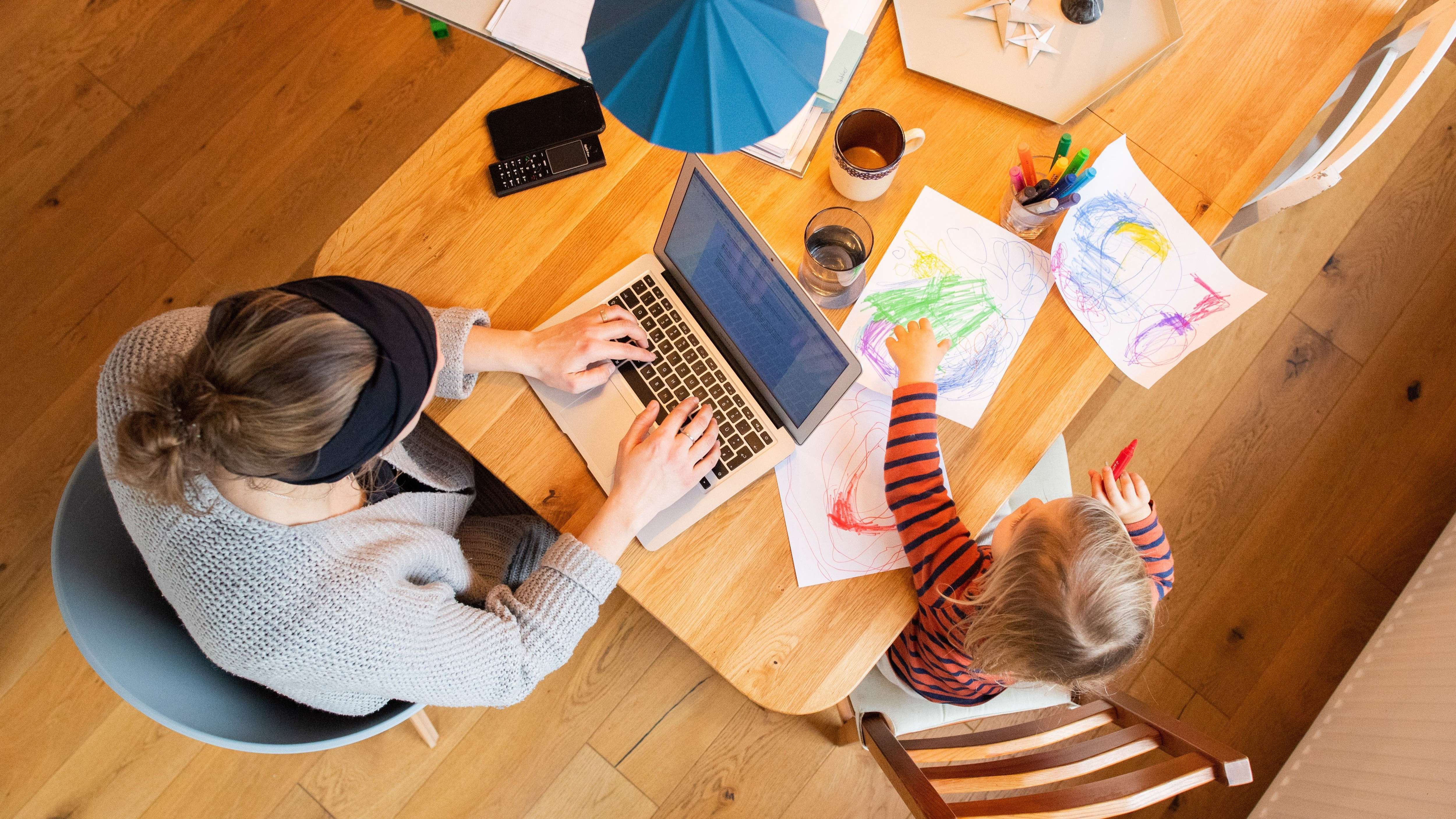 Video: Problem: Kinderbetreuung in den Ferien