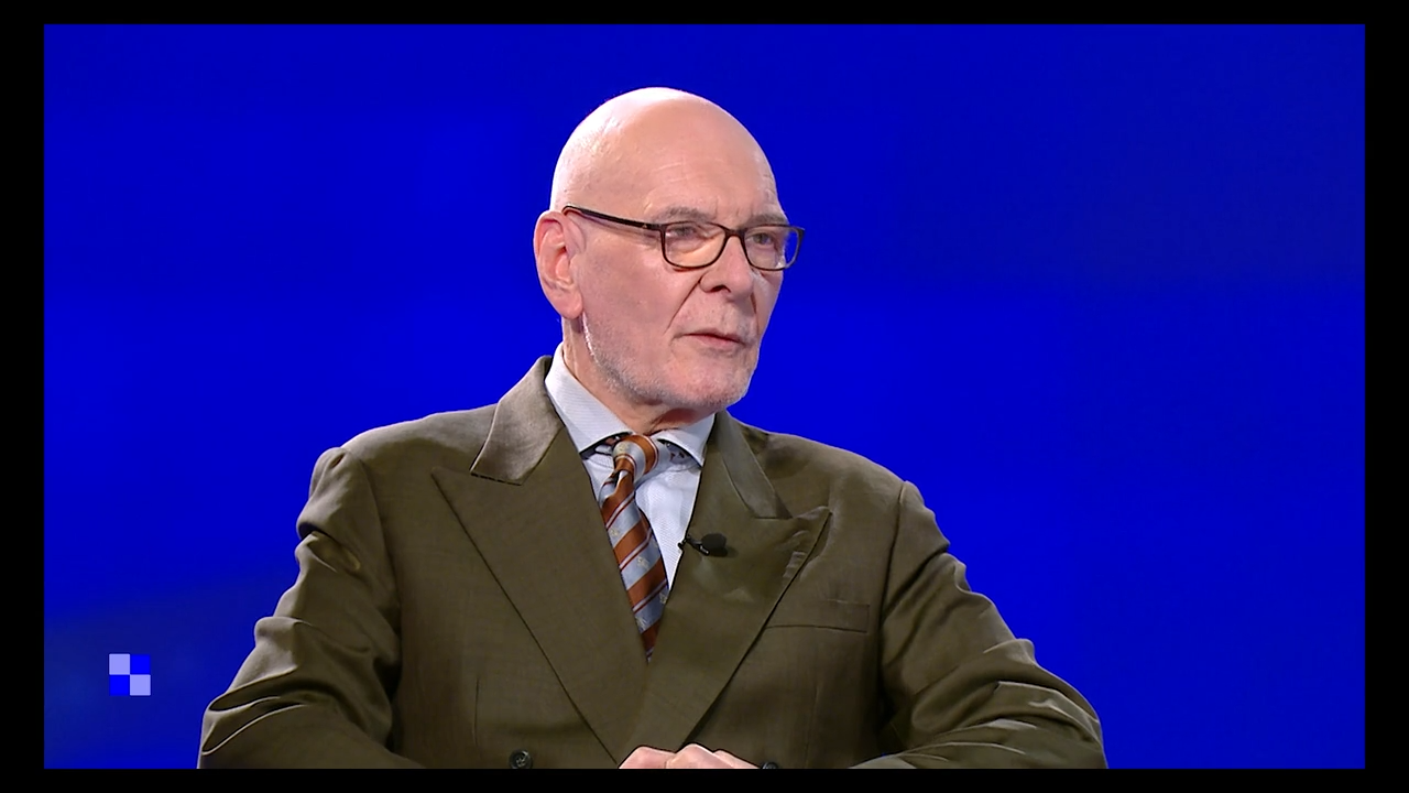 Video: Wie abhängig ist unser Bundesheer?