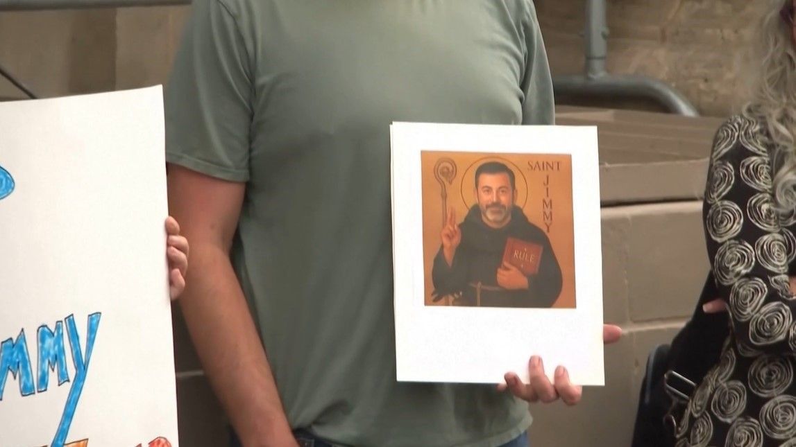 Video: Politik greift nach Medien